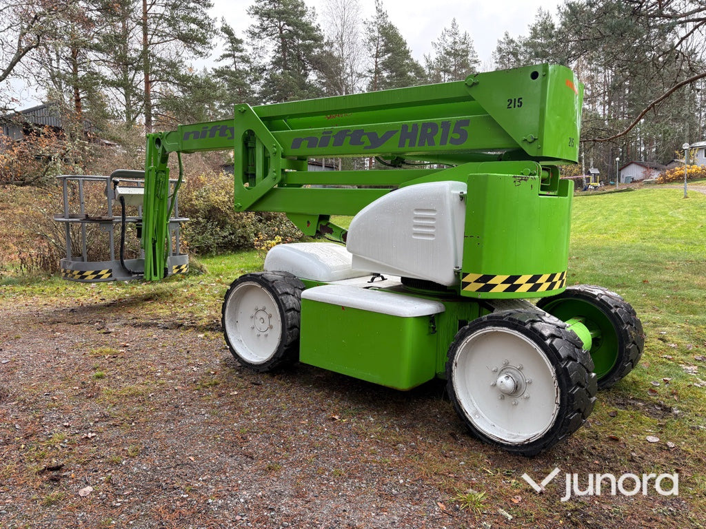 Vikbomslift - Niftylift, HR 15 NE - Коленчатый подъемник: фото 4 Vikbomslift - Niftylift, HR 15 NE - Коленчатый подъемник: фото 4