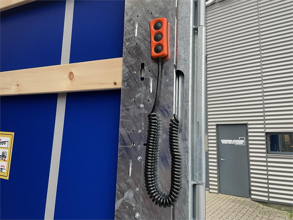 Тентованный полуприцеп Hangler 3-aks Hævetag + Foldeslæde lift: фото 8