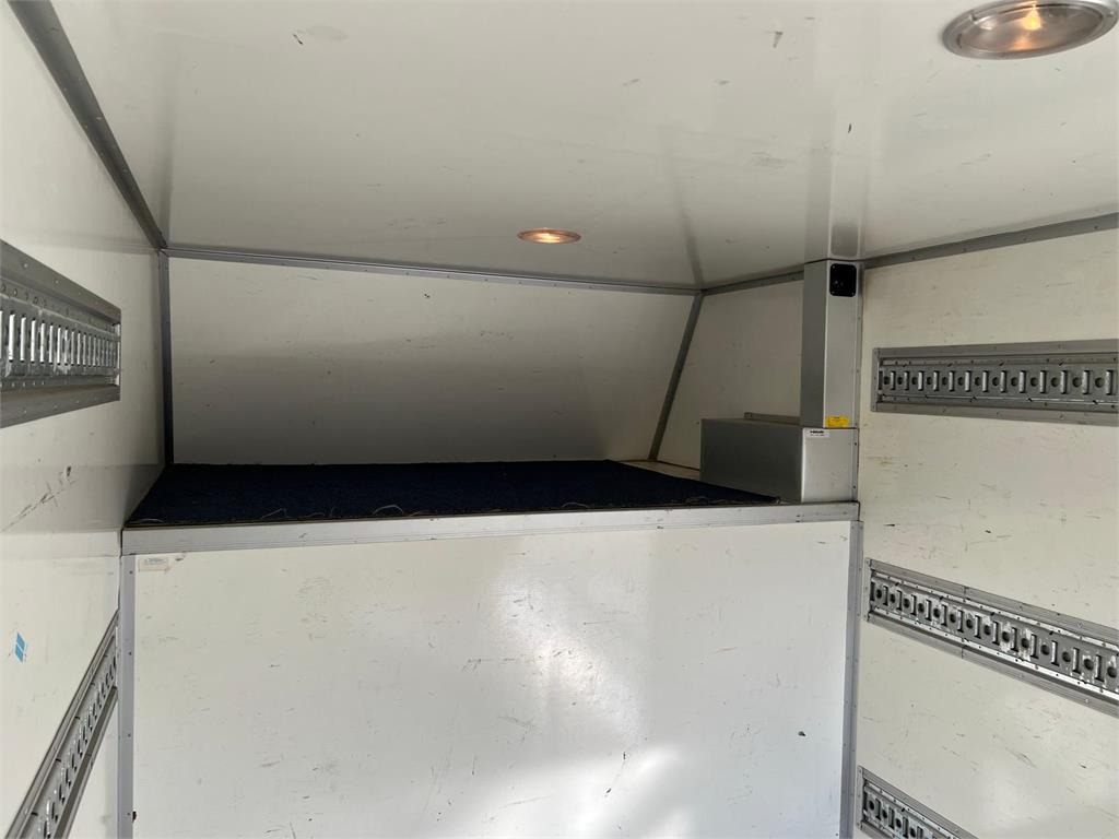 Грузовик с закрытым кузовом Iveco Daily 70C18 - dobbelt cab: фото 10 Грузовик с закрытым кузовом Iveco Daily 70C18 - dobbelt cab: фото 10