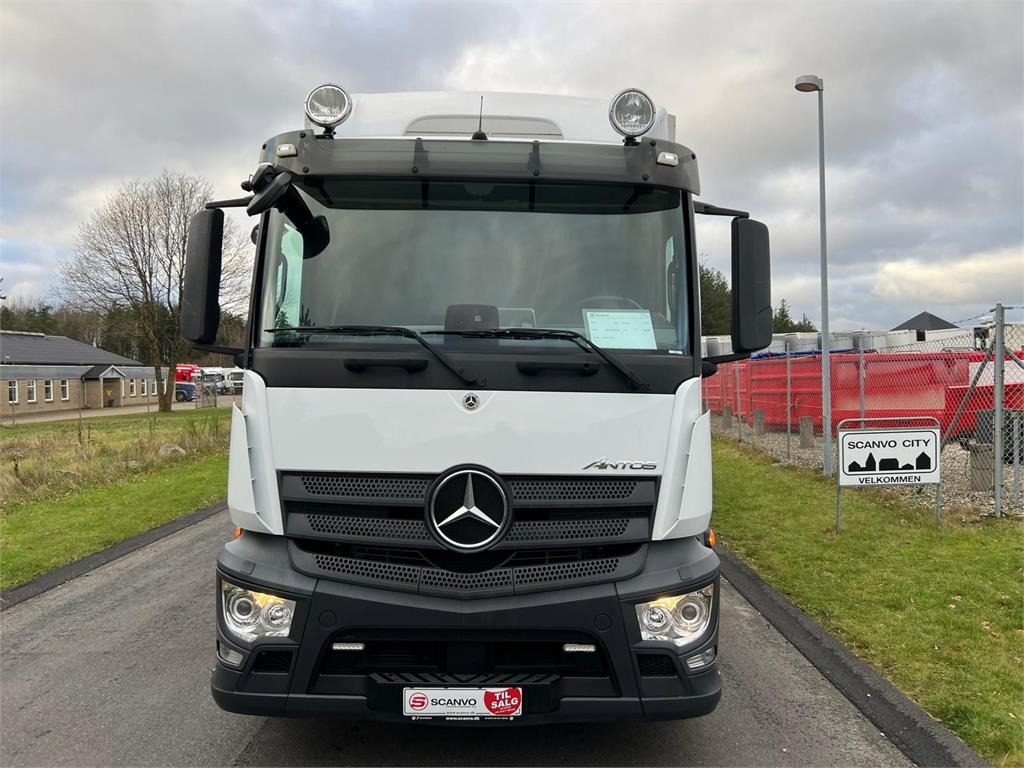 Mercedes-Benz Antos 2533 L - Грузовик с закрытым кузовом: фото 5 Mercedes-Benz Antos 2533 L - Грузовик с закрытым кузовом: фото 5