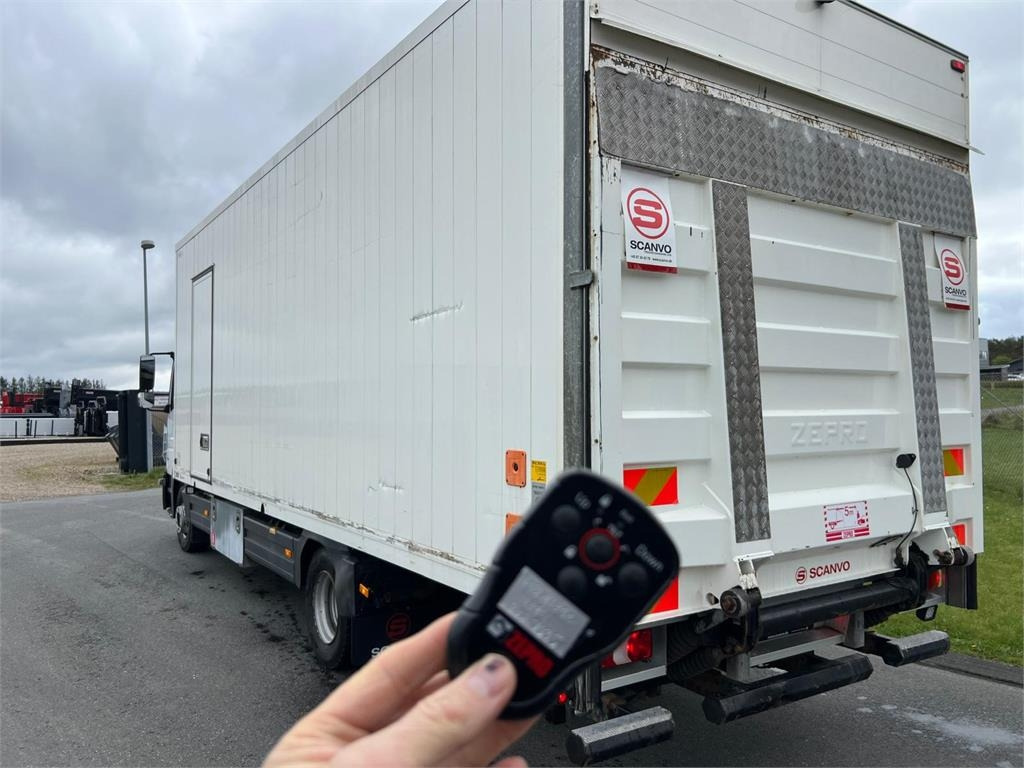 Mercedes-Benz Atego 1224 LnR - Грузовик с закрытым кузовом: фото 3 Mercedes-Benz Atego 1224 LnR - Грузовик с закрытым кузовом: фото 3