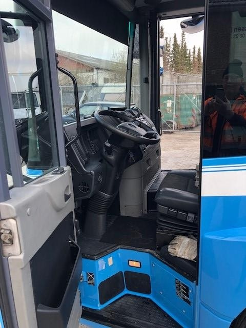 Mercedes-Benz Econic 1827 L - Грузовик с закрытым кузовом: фото 5 Mercedes-Benz Econic 1827 L - Грузовик с закрытым кузовом: фото 5