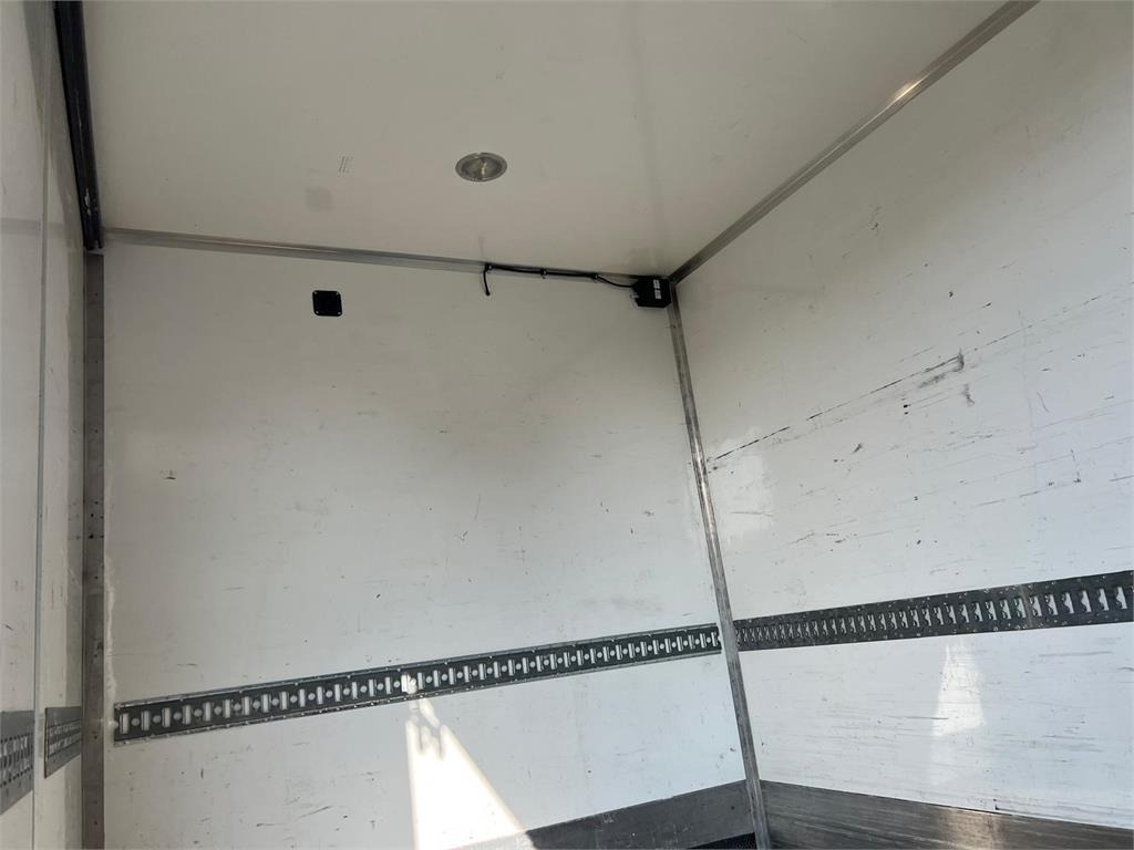 Volvo FL 16 ton 250HK - Грузовик с закрытым кузовом: фото 5 Volvo FL 16 ton 250HK - Грузовик с закрытым кузовом: фото 5