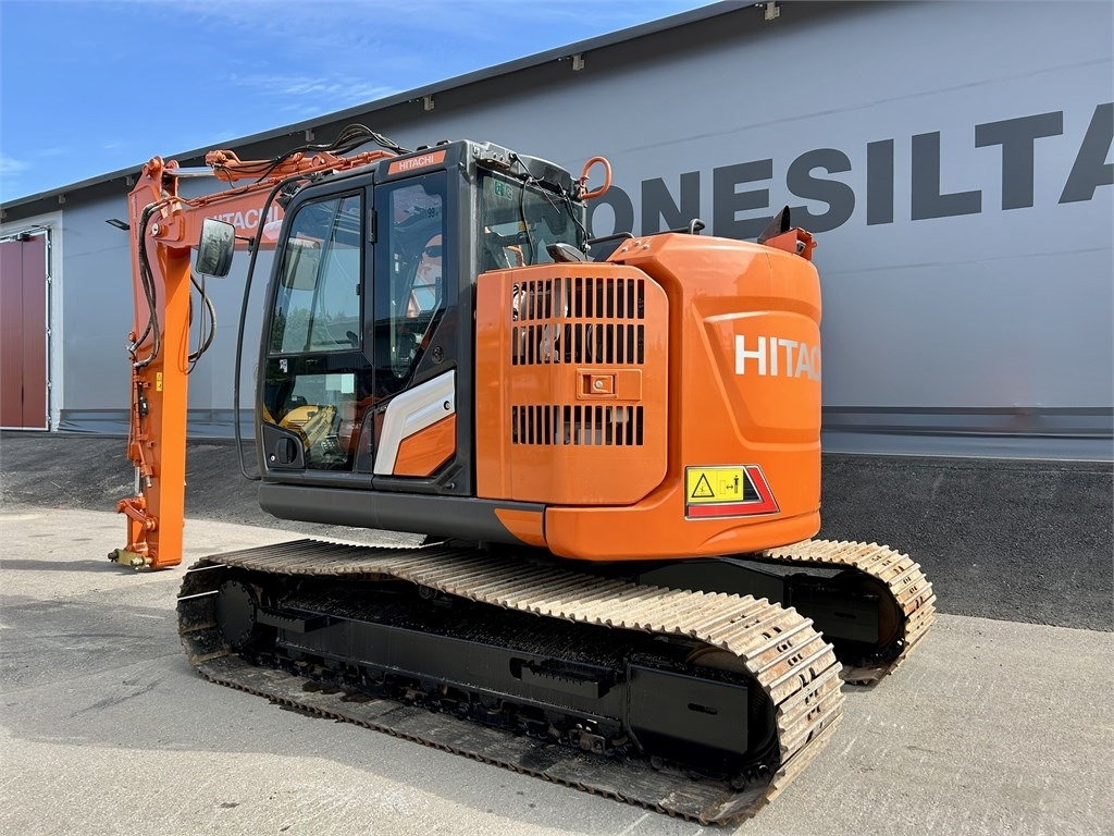Hitachi ZX135US-7 - Гусеничный экскаватор: фото 2 Hitachi ZX135US-7 - Гусеничный экскаватор: фото 2