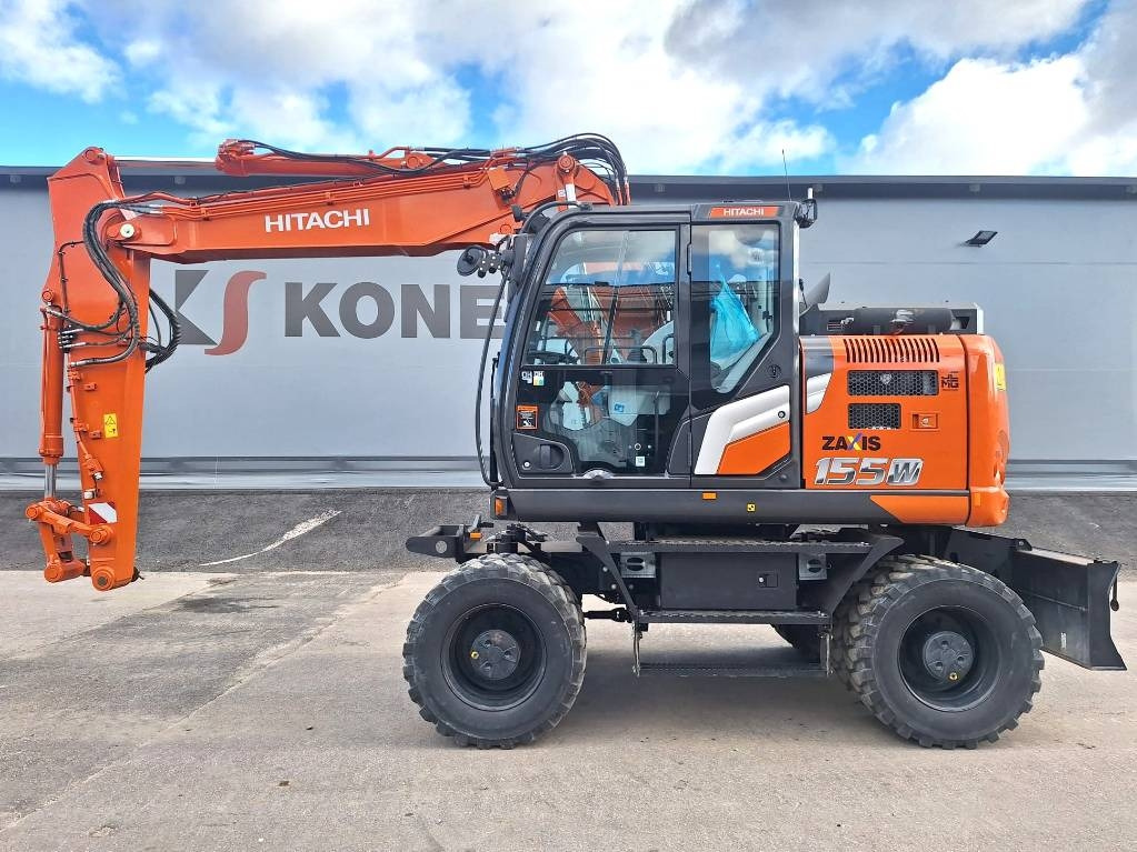 Hitachi ZX155W-7 -STAGE 5- VÄHÄN AJETTU  - Колёсный экскаватор: фото 1 Hitachi ZX155W-7 -STAGE 5- VÄHÄN AJETTU  - Колёсный экскаватор: фото 1