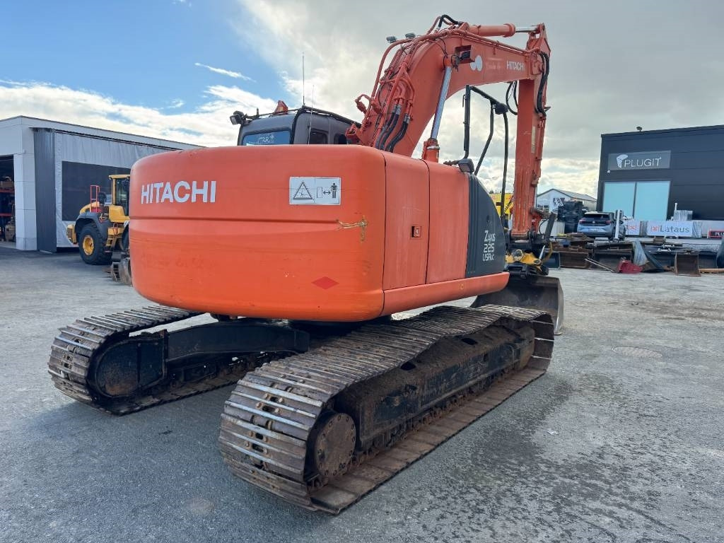 Hitachi ZX225USR PYÖRITTÄJÄLLÄ - Гусеничный экскаватор: фото 5 Hitachi ZX225USR PYÖRITTÄJÄLLÄ - Гусеничный экскаватор: фото 5