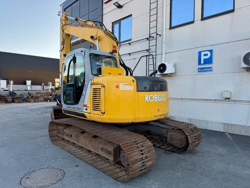 New Holland E 135 SR LC  - Гусеничный экскаватор: фото 3 New Holland E 135 SR LC  - Гусеничный экскаватор: фото 3