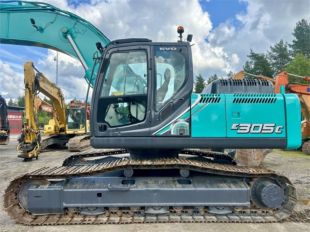 New Holland Kobelco E305C EVO  - Гусеничный экскаватор: фото 2 New Holland Kobelco E305C EVO  - Гусеничный экскаватор: фото 2