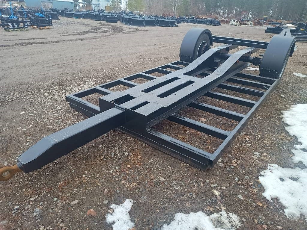 Traktorilavetti 6-8tn 1-akselinen  - Низкорамный прицеп: фото 1 Traktorilavetti 6-8tn 1-akselinen  - Низкорамный прицеп: фото 1