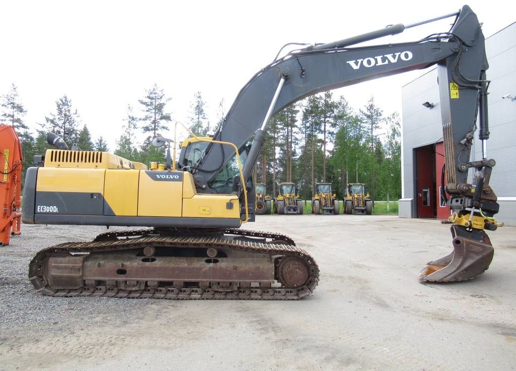 Гусеничный экскаватор Volvo EC300DL PYÖRITTÄJÄLLÄ: фото 6