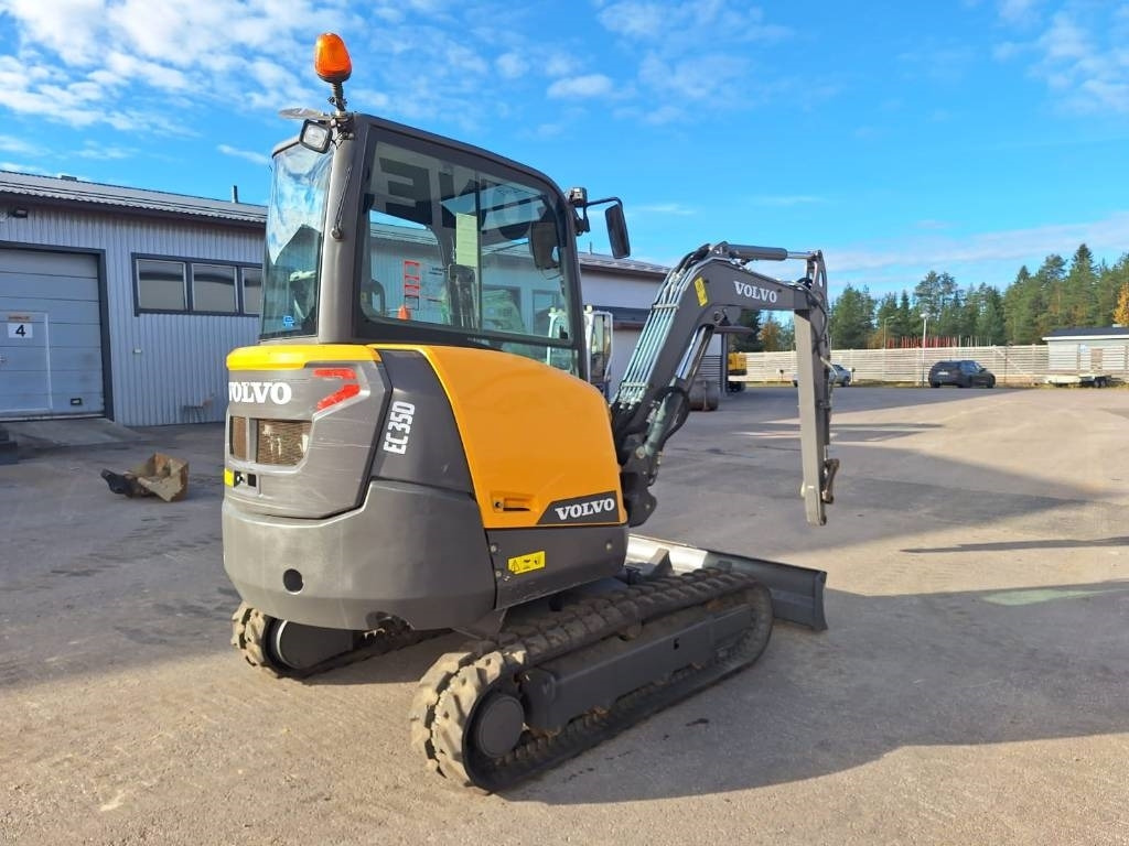 Volvo EC35D HIENO KUNTO - Мини-экскаватор: фото 4 Volvo EC35D HIENO KUNTO - Мини-экскаватор: фото 4