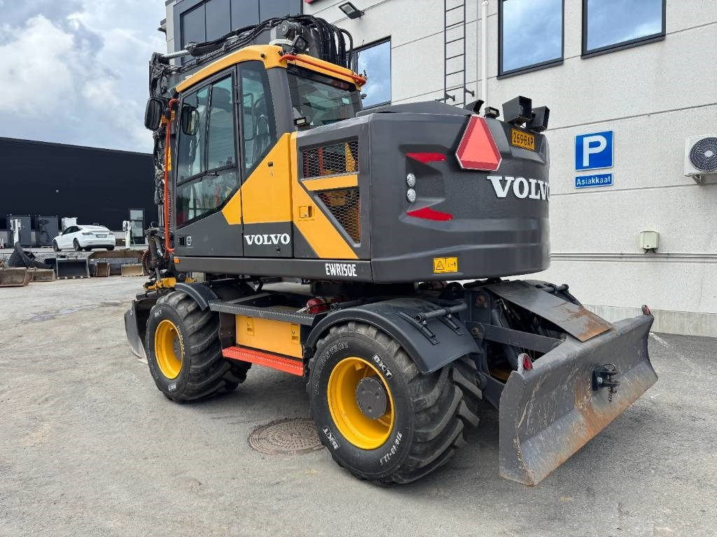 Volvo EWR150E ENGCON+PIHDIT - Колёсный экскаватор: фото 3 Volvo EWR150E ENGCON+PIHDIT - Колёсный экскаватор: фото 3