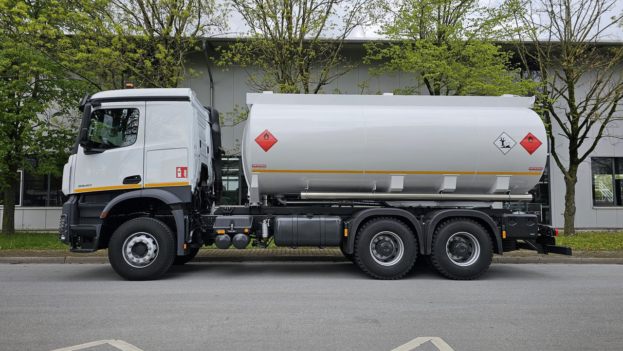 MERCEDES-BENZ Actros 3340 ADR Euro 3 - Грузовик-цистерна: фото 5 MERCEDES-BENZ Actros 3340 ADR Euro 3 - Грузовик-цистерна: фото 5