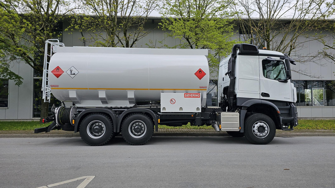 MERCEDES-BENZ Actros 3340 ADR Euro 3 - Грузовик-цистерна: фото 2 MERCEDES-BENZ Actros 3340 ADR Euro 3 - Грузовик-цистерна: фото 2