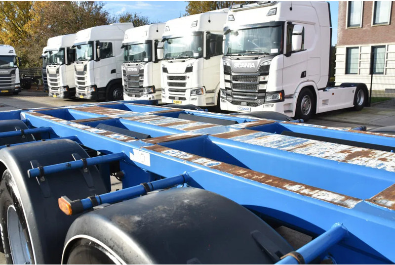 D-Tec FT-43-03V - DAMAGED - ALL CONNECTIONS - 3 x EXTENDABLE - LIFT AXLE - BPW AXLES - DRUM BRAKES - - Полуприцеп-контейнеровоз/ Сменный кузов: фото 5 D-Tec FT-43-03V - DAMAGED - ALL CONNECTIONS - 3 x EXTENDABLE - LIFT AXLE - BPW AXLES - DRUM BRAKES - - Полуприцеп-контейнеровоз/ Сменный кузов: фото 5