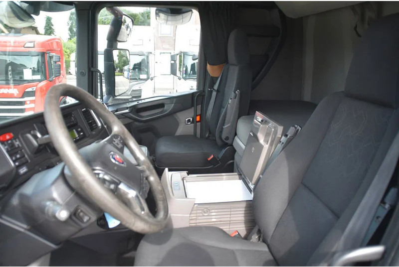 Scania S520 V8 NGS 6x2*4NB - THERMO KING - RETARDER - FULL AIR - WHEELBASE: 515 CM - LED LIGHTS - TOP CONDITION - - Рефрижератор: фото 4 Scania S520 V8 NGS 6x2*4NB - THERMO KING - RETARDER - FULL AIR - WHEELBASE: 515 CM - LED LIGHTS - TOP CONDITION - - Рефрижератор: фото 4