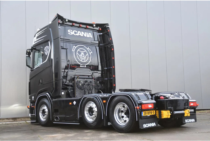 Scania S650 V8 NGS 6x2/4NB - 50 YEARS - FULL AIR - RETARDER - 453 TKM - FULL OPTIONS - EXHAUST PIPE - TOP CONDITION - - Тягач: фото 3 Scania S650 V8 NGS 6x2/4NB - 50 YEARS - FULL AIR - RETARDER - 453 TKM - FULL OPTIONS - EXHAUST PIPE - TOP CONDITION - - Тягач: фото 3