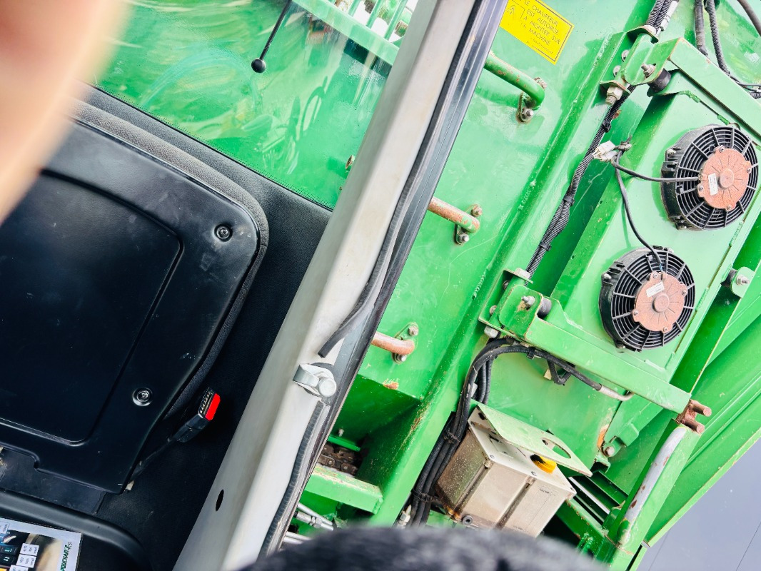 Комбайн POUCHAIN PAP 475: фото 35 Комбайн POUCHAIN PAP 475: фото 35