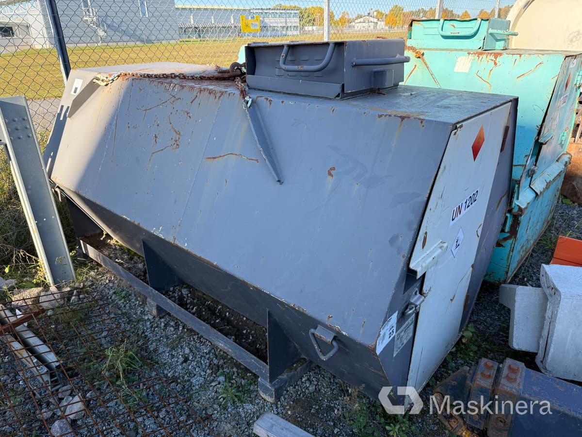 Bränsletank Färmartanken UN 1202 2000 liter - Резервуар для хранения: фото 2 Bränsletank Färmartanken UN 1202 2000 liter - Резервуар для хранения: фото 2