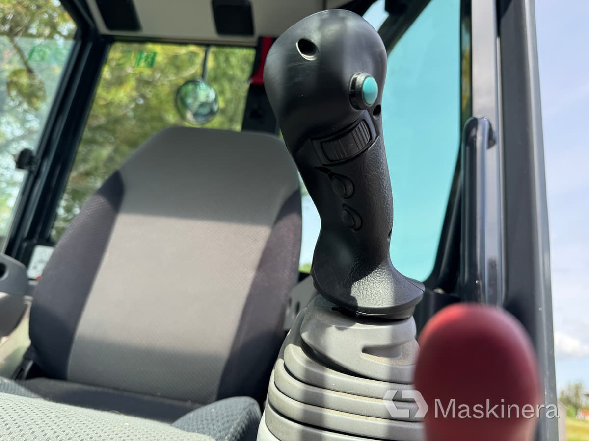 Гусеничный экскаватор Grävmaskin Airman AX33u-7 med tillbehör: фото 24