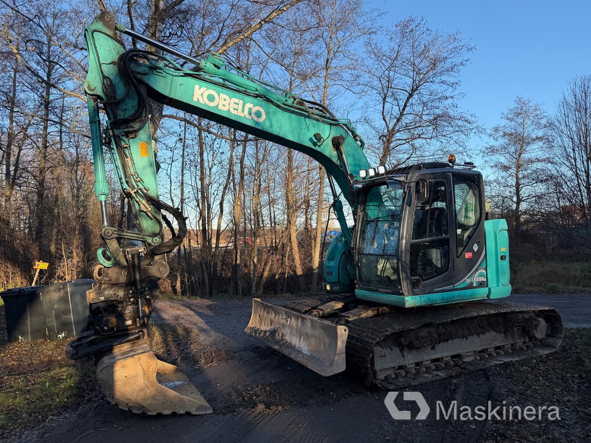 Grävmaskin Kobelco SK140SRLC-5 - Гусеничный экскаватор: фото 1 Grävmaskin Kobelco SK140SRLC-5 - Гусеничный экскаватор: фото 1