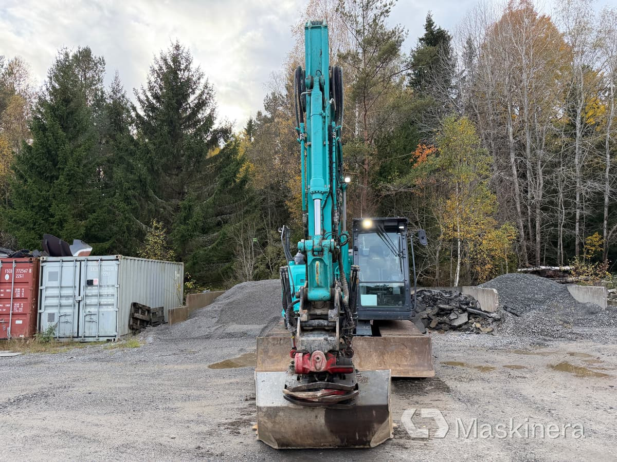 Grävmaskin Kobelco SK140SRLC-7 - Гусеничный экскаватор: фото 2 Grävmaskin Kobelco SK140SRLC-7 - Гусеничный экскаватор: фото 2