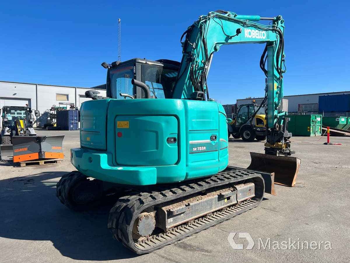 Grävmaskin Kobelco SK75SR-3E - Гусеничный экскаватор: фото 5 Grävmaskin Kobelco SK75SR-3E - Гусеничный экскаватор: фото 5
