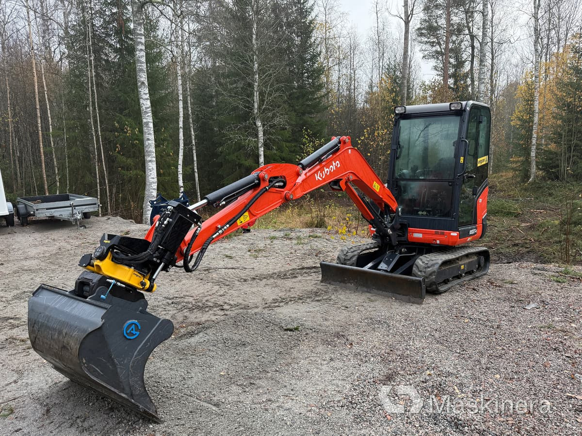 Grävmaskin Kubota KX027-4 med flera redskap - Гусеничный экскаватор: фото 1 Grävmaskin Kubota KX027-4 med flera redskap - Гусеничный экскаватор: фото 1