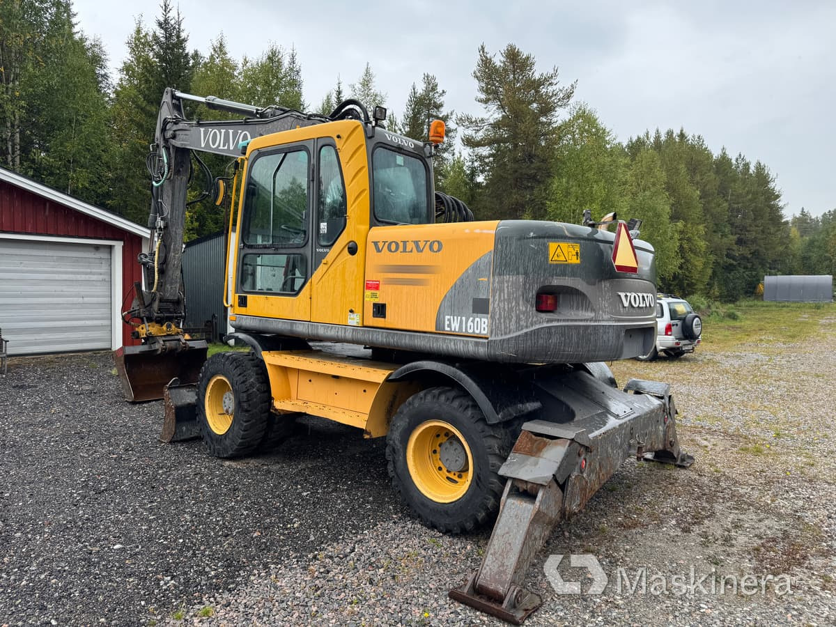 Hjulgrävare Volvo EW160B med tillbehör - Гусеничный экскаватор: фото 3 Hjulgrävare Volvo EW160B med tillbehör - Гусеничный экскаватор: фото 3