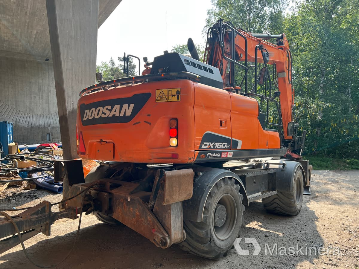 Hjulgrävare Doosan DX160W med tillbehör - Гусеничный экскаватор: фото 5 Hjulgrävare Doosan DX160W med tillbehör - Гусеничный экскаватор: фото 5