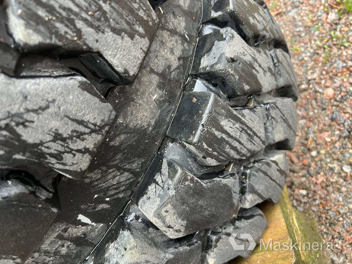 Mitas FL-08 Twindäck på fälg Mitas 7,50-15, 4 st - Колесо для Строительной техники: фото 4 Mitas FL-08 Twindäck på fälg Mitas 7,50-15, 4 st - Колесо для Строительной техники: фото 4