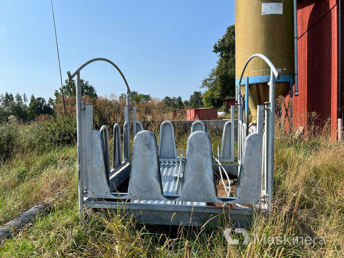 Okänd Foderhäck med tak 2x2 meter - Инвентарь для животноводства: фото 2 Okänd Foderhäck med tak 2x2 meter - Инвентарь для животноводства: фото 2