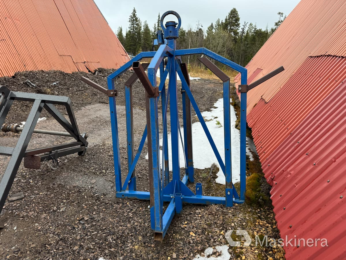 Petterssons smide, 55103900 Slangvinda hängande - Строительное оборудование: фото 1 Petterssons smide, 55103900 Slangvinda hängande - Строительное оборудование: фото 1