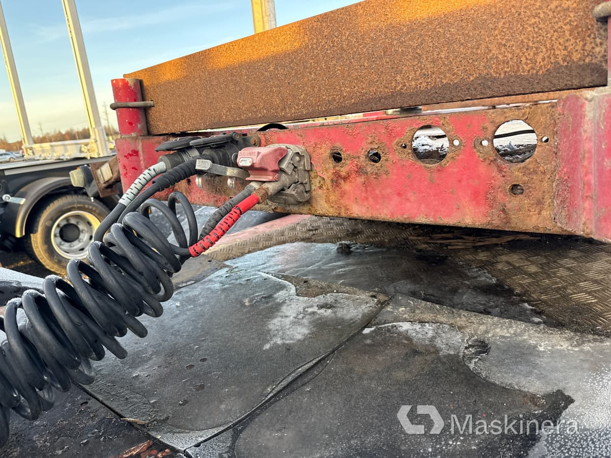 Полуприцеп лесовоз Timmerlink Parator CV 17-24 (Rep.objekt): фото 28 Полуприцеп лесовоз Timmerlink Parator CV 17-24 (Rep.objekt): фото 28