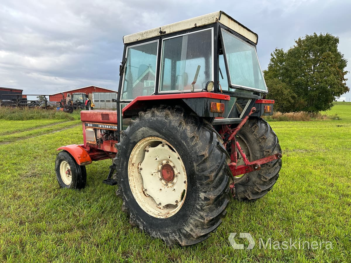 Traktor International 844 - Трактор: фото 3 Traktor International 844 - Трактор: фото 3