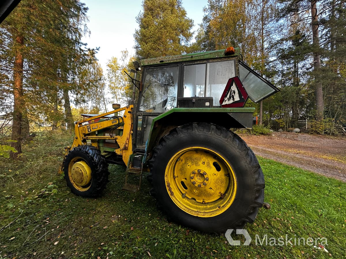 Traktor John Deere 2130 (Rep.objekt) - Трактор: фото 4 Traktor John Deere 2130 (Rep.objekt) - Трактор: фото 4