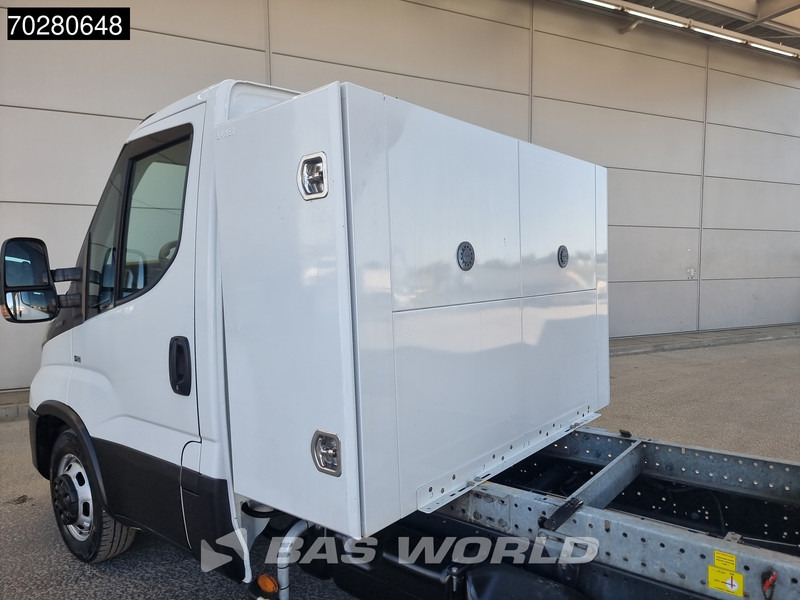 Iveco Daily 35C14 Kipper met Kist Dubbellucht 3,5t Trekhaak Airco Cruise Camera Euro6 Tipper Benne Kieper Airco Trekhaak Cruise control - Малотоннажный самосвал: фото 3 Iveco Daily 35C14 Kipper met Kist Dubbellucht 3,5t Trekhaak Airco Cruise Camera Euro6 Tipper Benne Kieper Airco Trekhaak Cruise control - Малотоннажный самосвал: фото 3