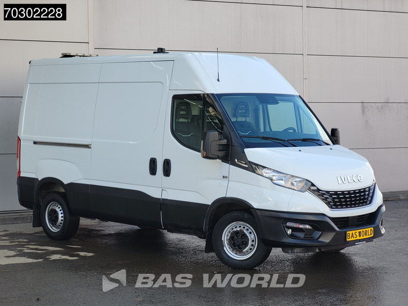 Iveco Daily 35S16 Automaat L2H2 3,5t Trekhaak 160PK ACC Navi Airco Camera Werkplaatsinrichting Euro6 L2 Airco Trekhaak - Цельнометаллический фургон: фото 3 Iveco Daily 35S16 Automaat L2H2 3,5t Trekhaak 160PK ACC Navi Airco Camera Werkplaatsinrichting Euro6 L2 Airco Trekhaak - Цельнометаллический фургон: фото 3