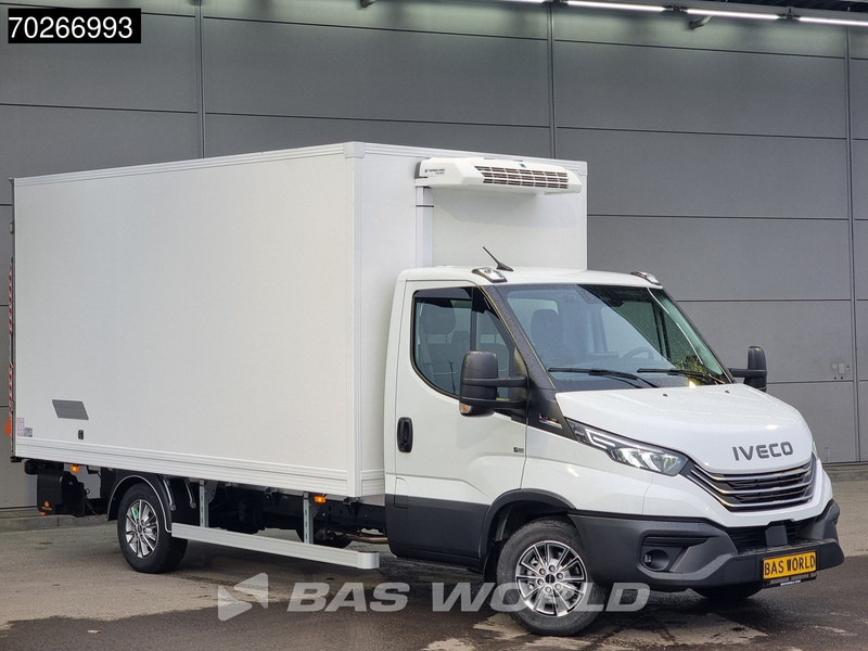 Iveco Daily 35S18 3.0L Laadklep Koelwagen Vriezer Thermoking V-200 MAX 220V stekker -18 LED Navi Airco ACC Koel Koeler Kühler Kühlwagen Kühl - Фургон-рефрижератор: фото 3 Iveco Daily 35S18 3.0L Laadklep Koelwagen Vriezer Thermoking V-200 MAX 220V stekker -18 LED Navi Airco ACC Koel Koeler Kühler Kühlwagen Kühl - Фургон-рефрижератор: фото 3