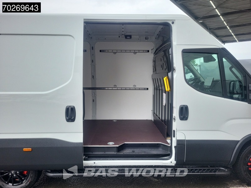 Iveco Daily 35S21 3.0L Automaat Black Edition 2025 model L2H2 Trekhaak Tacho ACC LED CarPlay Velgen Camera 12m3 Airco Trekhaak в лизинг Iveco Daily 35S21 3.0L Automaat Black Edition 2025 model L2H2 Trekhaak Tacho ACC LED CarPlay Velgen Camera 12m3 Airco Trekhaak: фото 7