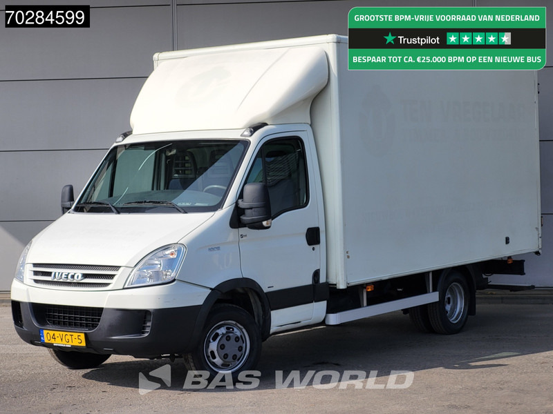 Iveco Daily 40C15 3.0L Bakwagen met achterdeuren APK 04-26 Trekhaak Koffer Meubelbak 19m3 Trekhaak - Фургон с закрытым кузовом: фото 1 Iveco Daily 40C15 3.0L Bakwagen met achterdeuren APK 04-26 Trekhaak Koffer Meubelbak 19m3 Trekhaak - Фургон с закрытым кузовом: фото 1