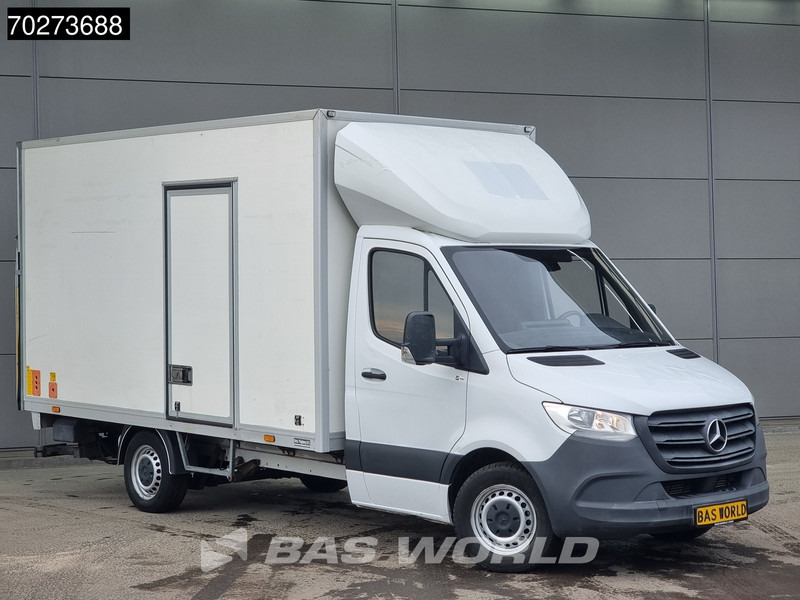 Mercedes-Benz Sprinter 314 CDI Automaat Laadklep Zijdeur Bakwagen Airco Cruise Camera MBUX Meubelbak Koffer 20Airco Cruise control - Фургон с закрытым кузовом: фото 2 Mercedes-Benz Sprinter 314 CDI Automaat Laadklep Zijdeur Bakwagen Airco Cruise Camera MBUX Meubelbak Koffer 20Airco Cruise control - Фургон с закрытым кузовом: фото 2