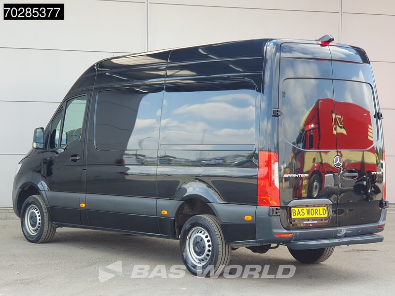 Mercedes-Benz Sprinter 317 CDI Automaat 3,5t Trekhaak L2H2 170PK Airco Camera MBUX Euro6 L2 12m3 Airco - Цельнометаллический фургон: фото 2 Mercedes-Benz Sprinter 317 CDI Automaat 3,5t Trekhaak L2H2 170PK Airco Camera MBUX Euro6 L2 12m3 Airco - Цельнометаллический фургон: фото 2