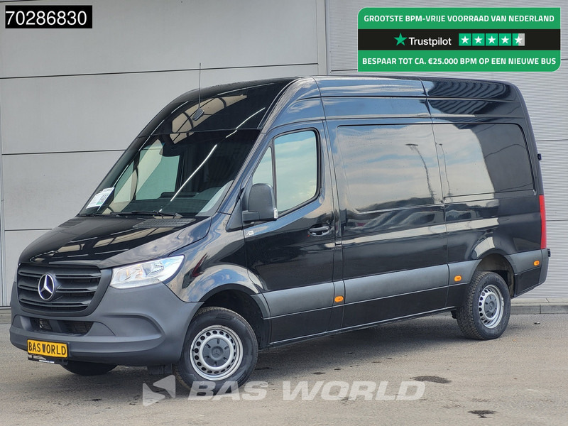 Mercedes-Benz Sprinter 317 CDI Automaat 3,5t Trekhaak L2H2 170PK Airco Camera MBUX Euro6 L2 12m3 Airco Trekhaak - Цельнометаллический фургон: фото 1 Mercedes-Benz Sprinter 317 CDI Automaat 3,5t Trekhaak L2H2 170PK Airco Camera MBUX Euro6 L2 12m3 Airco Trekhaak - Цельнометаллический фургон: фото 1