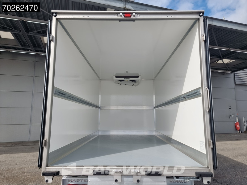 Renault Master 170pk Koelwagen 2025model BPM vrij! Thermo King C-250 LED Airco Cruise Carplay Koeler Koel Kühlwagen Kühlkoffer 17m3 Airco Cruise cont - Фургон-рефрижератор: фото 3 Renault Master 170pk Koelwagen 2025model BPM vrij! Thermo King C-250 LED Airco Cruise Carplay Koeler Koel Kühlwagen Kühlkoffer 17m3 Airco Cruise cont - Фургон-рефрижератор: фото 3