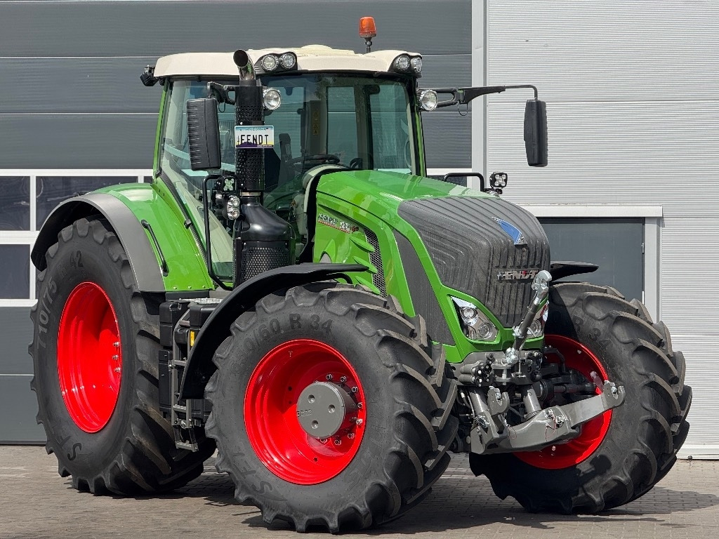 Fendt 930 Vario S4 Profi Plus - Трактор: фото 1 Fendt 930 Vario S4 Profi Plus - Трактор: фото 1