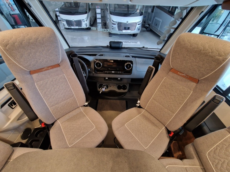 Carthago Carthago C2 Tourer I Mercedes 145 RB-LE - Интегрированный автодом: фото 5 Carthago Carthago C2 Tourer I Mercedes 145 RB-LE - Интегрированный автодом: фото 5