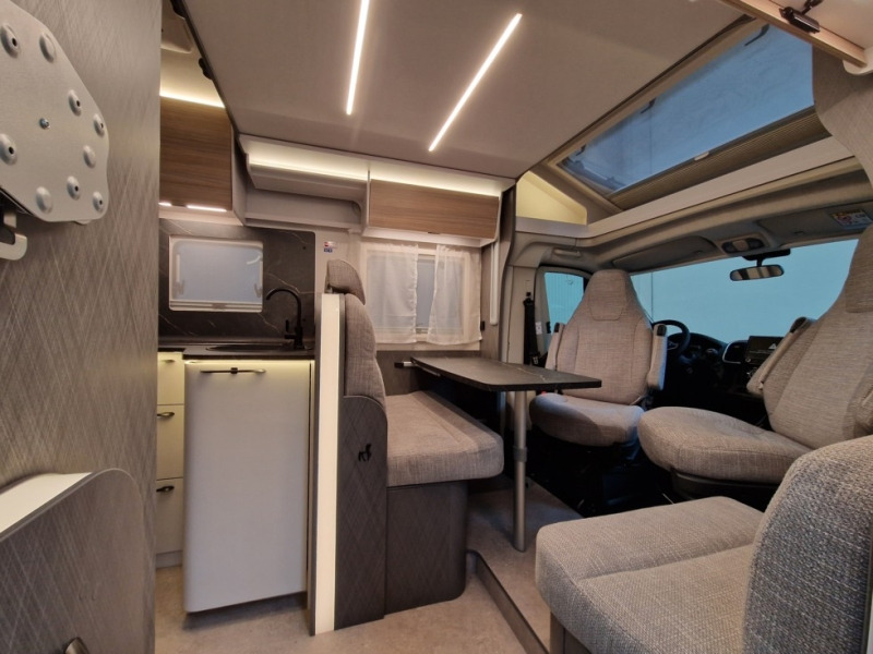 Etrusco T 6900 SB - Полуинтегрированный автодом: фото 4 Etrusco T 6900 SB - Полуинтегрированный автодом: фото 4