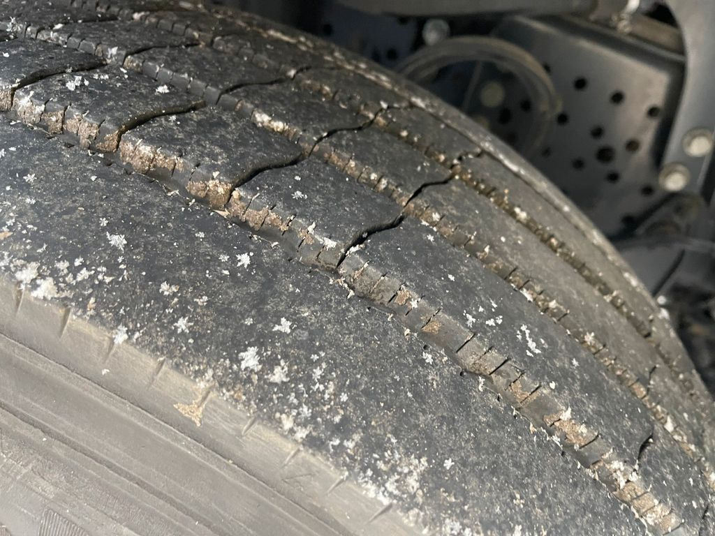 Mercedes-Benz Actros 1843 ADR 7 unit - Тягач: фото 5 Mercedes-Benz Actros 1843 ADR 7 unit - Тягач: фото 5