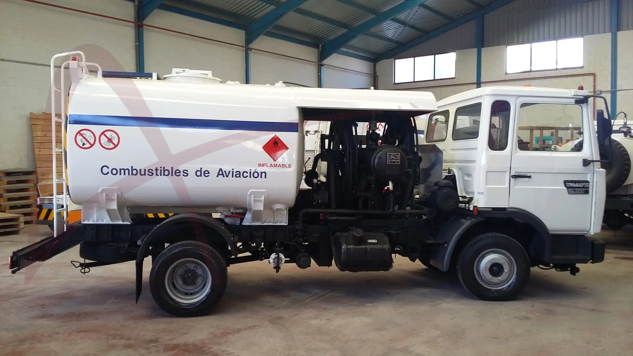 AVGAS B-100 - Грузовик-цистерна: фото 1 AVGAS B-100 - Грузовик-цистерна: фото 1